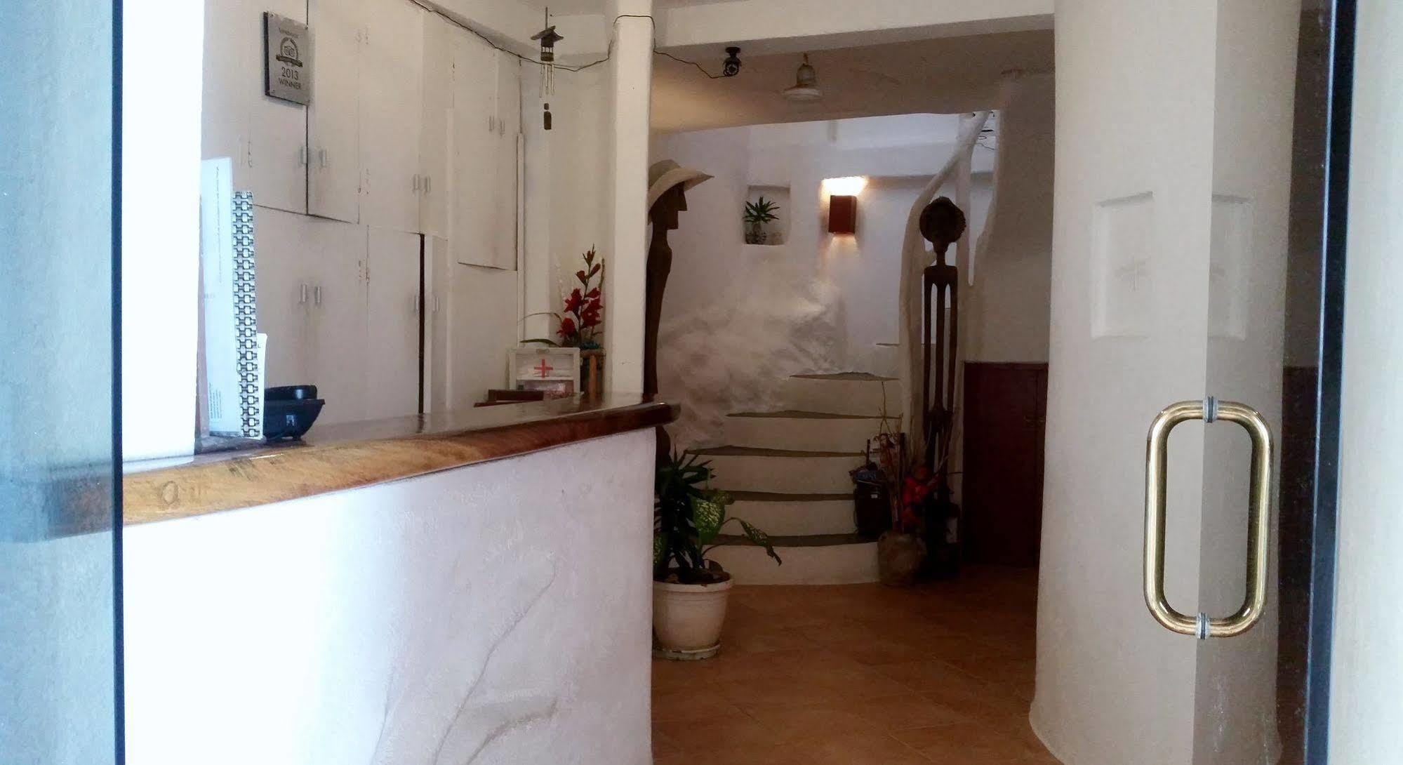 Artista Beach Villa Balabag  Luaran gambar