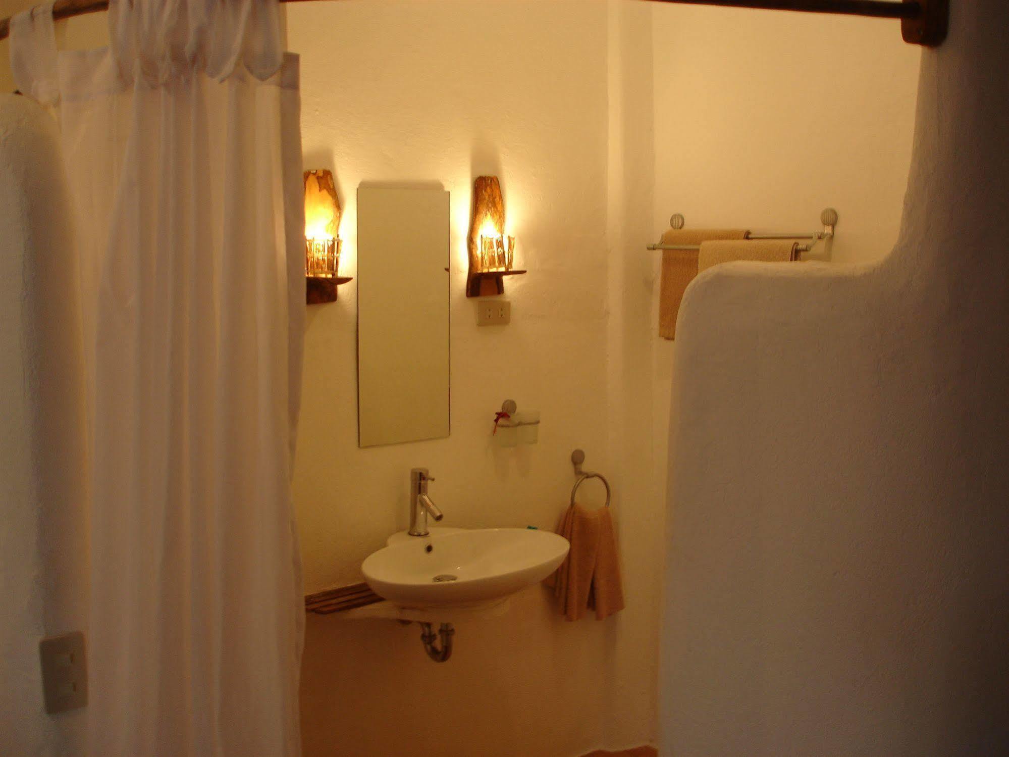 Artista Beach Villa Balabag  Luaran gambar
